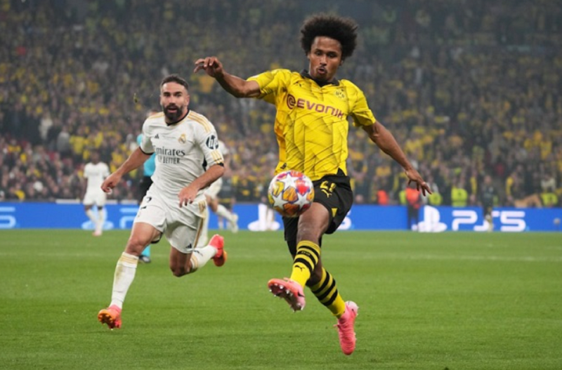 karim-adeyemi-va-dau-hoi-lon-cho-tham-vong-premier-league-cua-ars